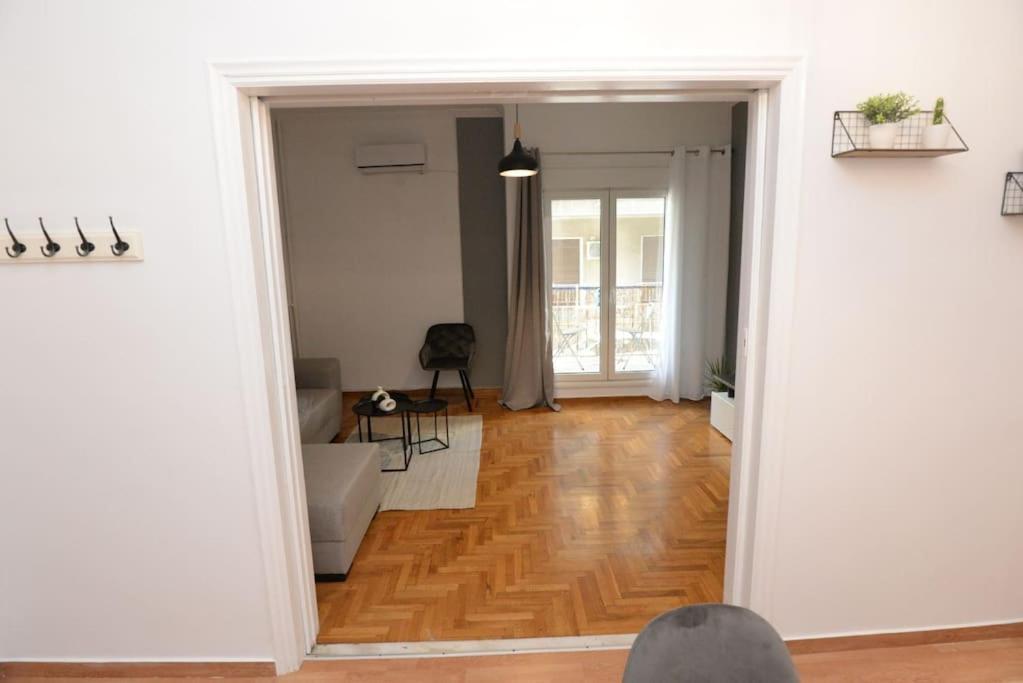 Minimal Apartment In Koukaki أثينا المظهر الخارجي الصورة